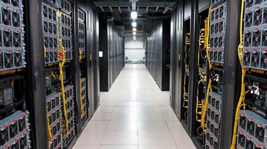 Optical transmission will play an important role in the interconnection of Ultra-large data centers